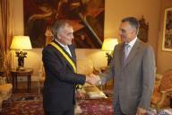 O Presidente da República, Aníbal Cavaco Silva,  recebe, em audiência, o Embaixador de Espanha em Portugal, Alberto José Navarro González, a quem condecora com a Grã-Cruz da Ordem de Mérito, a 17 de setembro de 2010