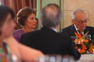 A Dra. Maria Cavaco Silva é a convidada de honra para o almoço mensal organizado pelo Círculo Eça de Queiroz, em Lisboa, a 27 de março de 2012