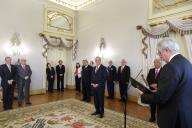 O Presidente da República Marcelo Rebelo de Sousa agracia, com a Grã-Cruz da Ordem da Liberdade, António Arnaut e João Lobo Antunes numa cerimónia que decorre no Palácio de Belém, a 25 abril 2016