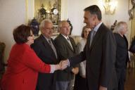 O Presidente da República, Aníbal Cavaco Silva, recebe os membros do Conselho Permanente do Conselho das Comunidades Portuguesas, a 28 de janeiro de 2010