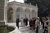 O Presidente da República e a Dra. Maria Cavaco Silva acompanharam a visita de um grupo da Associação dos Amigos do Jardim Botânico da Ajuda ao Jardim da Cascata do Palácio de Belém, a 30 de outubro de 2009