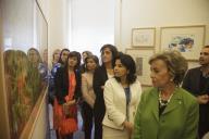 A Dra. Maria Cavaco Silva encontra-se com um grupo de Mulheres Empresárias que deram continuidade a empresas familiares, sob o tema “A Mão Feminina no Empreendedorismo”, a 23 de maio de 2013 