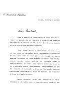 Carta do Presidente da República, Mário Soares, dirigida ao Presidente da República Popular da China, Yang Shangkun, convidando-o a visitar oficialmente Portugal, durante o ano de 1991, retribuindo a visita efetuada à China, em 1985, pelo Chefe de Estado português