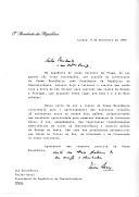 Carta do Presidente da República, Mário Soares, dirigida ao Presidente da República da Checoslováquia, Vaclav Havel, reiterando o convite - dirigido pessoalmente por ocasião do encontro em Praga, aquando da investidura do novo presidente checo - para uma visita de Estado a Portugal, nos dias 2 e 3 de maio de 1990.