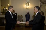 O Presidente da República, Aníbal Cavaco Silva, recebe credenciais de novos embaixadores em Portugal, a 5 de dezembro de 2008