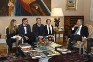 O Presidente da República Marcelo Rebelo de Sousa convida duas famílias de emigrantes portugueses para um almoço no Palácio de Belém, a 2 de janeiro de 2017