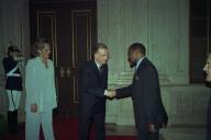 Visita de Estado do Presidente da República Popular de Moçambique e Senhora de Joaquim Chissano, de 20 a 23 de Abril