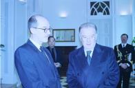 Deslocação do Presidente da República, Jorge Sampaio, à Embaixada do Reino Unido para assinatura do Livro de Condolências da Princesa Margarida da Inglaterra, a 2 de abril de 2002