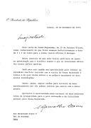 Carta do Presidente da República, Ramalho Eanes, endereçada ao Rei Olavo V, acusando carta onde "ficou assente definitivamente a data de 3 a 5 de Junho [de 1980] para a realização de visita oficial à Noruega e reiterando os seus agradecimentos pelo convite que formalmente aceita.