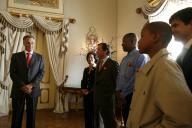 O Presidente da República, Aníbal Cavaco Silva, recebe, no Palácio de Belém, alunos de escolas de Rio Maior e Cidade da Praia (Cabo Verde), a 15 de março de 2007