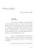 Carta do Presidente da República, Mário Soares, endereçada ao Imperador Akihito do Japão, agradecendo audiência que lhe concedeu por ocasião da sua estadia em Tóquio para participar no funeral do Imperador Hirohito e convidando-o para uma visita a Portugal na companhia da Imperatriz, em data conveniente.