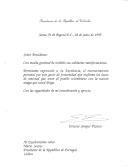 Carta do Presidente da República da Colômbia, Ernesto Samper Pizano, dirigida ao Presidente da República Portuguesa, Mário Soares, agradecendo mensagem de solidariedade que lhe foi endereçada reconhecendo nela "gesto de fraternidade que reafirma os laços de amizade" entre as duas nações.