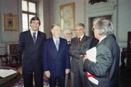 Deslocação do Presidente da República, Jorge Sampaio, à Sociedade de Geografia de Lisboa, por ocasião da Sessão Solene Comemorativa do 100.º Aniversário do ACP - Automóvel Clube de Portugal, a 15 de abril de 2003