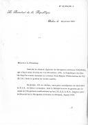 Carta do Presidente da República do Senegal, Léopold Senghor, endereçada ao Presidente da República, Ramalho Eanes, relativa à questão da criação e gestão de uma Região de Informação de Voo (F.I.R.) solicitada por Cabo Verde, com o apoio de Portugal, na reunião regional da Navegação Aérea CAR/SAM, realizada em Lima, de 5 a 28 de outubro de 1976.