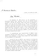 Carta do Presidente Mário Soares, dirigida ao Presidente americano, Bill Clinton, relativa à questão da UNESCO e apelando ao regresso dos EUA ao seio daquela organização.
