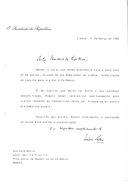 Carta do Presidente da República, Mário Soares dirigida ao Presidente da República da Colômbia, César Gaviria Trujillo, agradecendo convite para visita àquele país, esperando concretizar a mesma oportunamente.