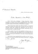 Carta do Presidente da República, Jorge Sampaio, dirigida ao Presidente da República de Moçambique, Joaquim Alberto Chissano, agradecendo a "cordial mensagem de felicitações" que lhe foi endereçada por ocasião da sua reeleição como Presidente da República Portuguesa.